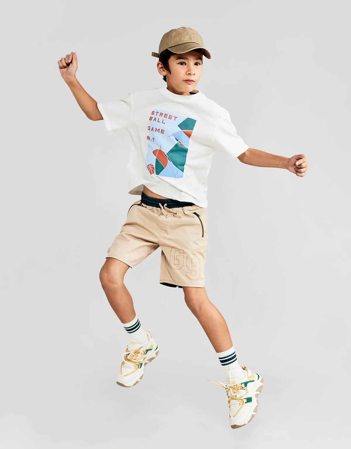 CLARK WALKING SHORTS WITH GG LOGO